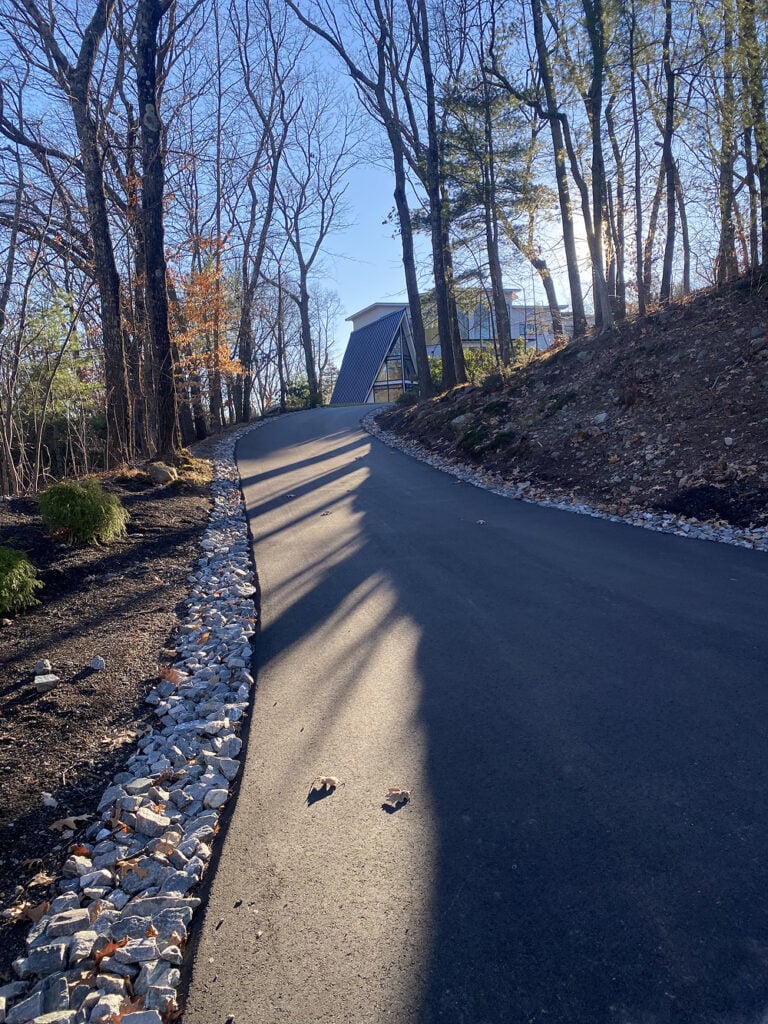 asphalt paving